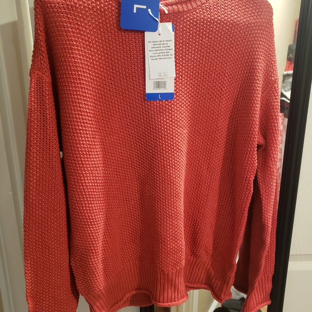 Jessica Simpson Large Sweater